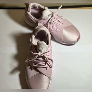 Puma Shoes, Color Pink